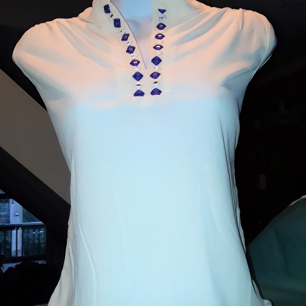 WHITE & BLUE TOP - Picture 4 of 8